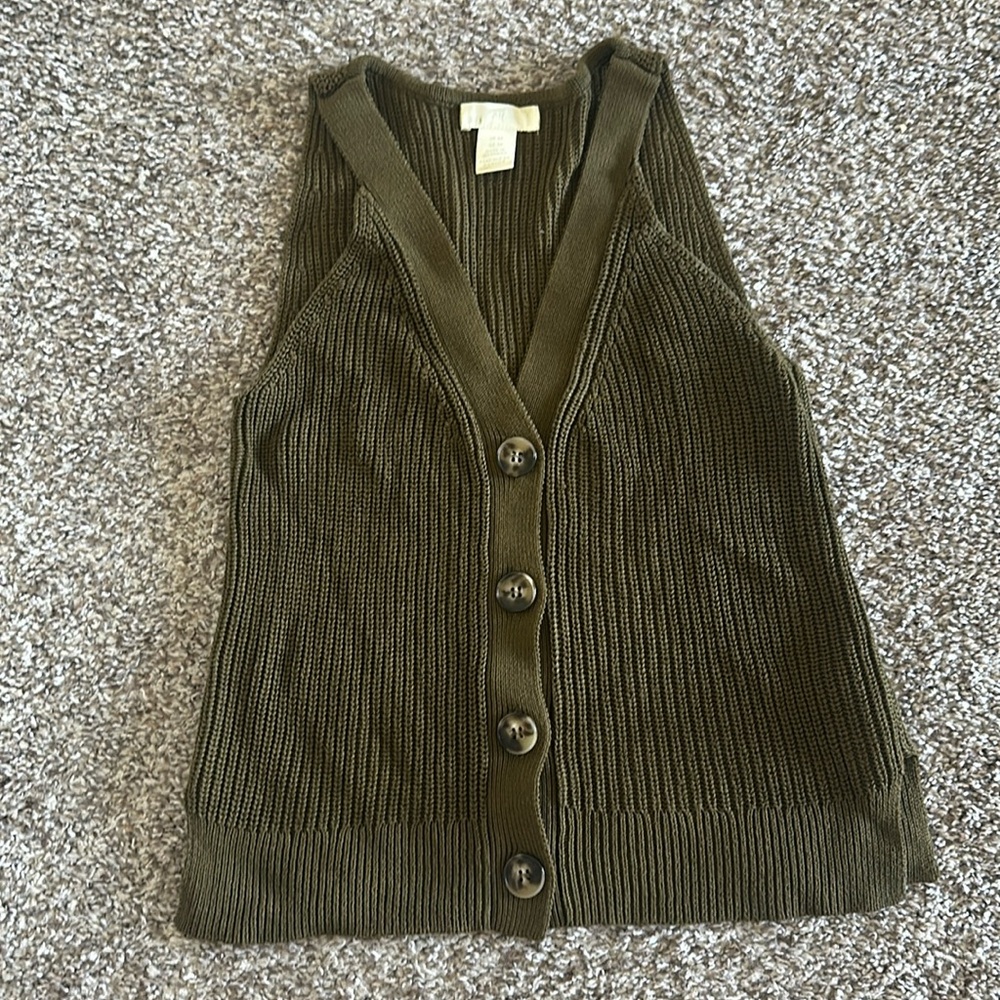 Size XS H&M Knit Vest in Hunter Green